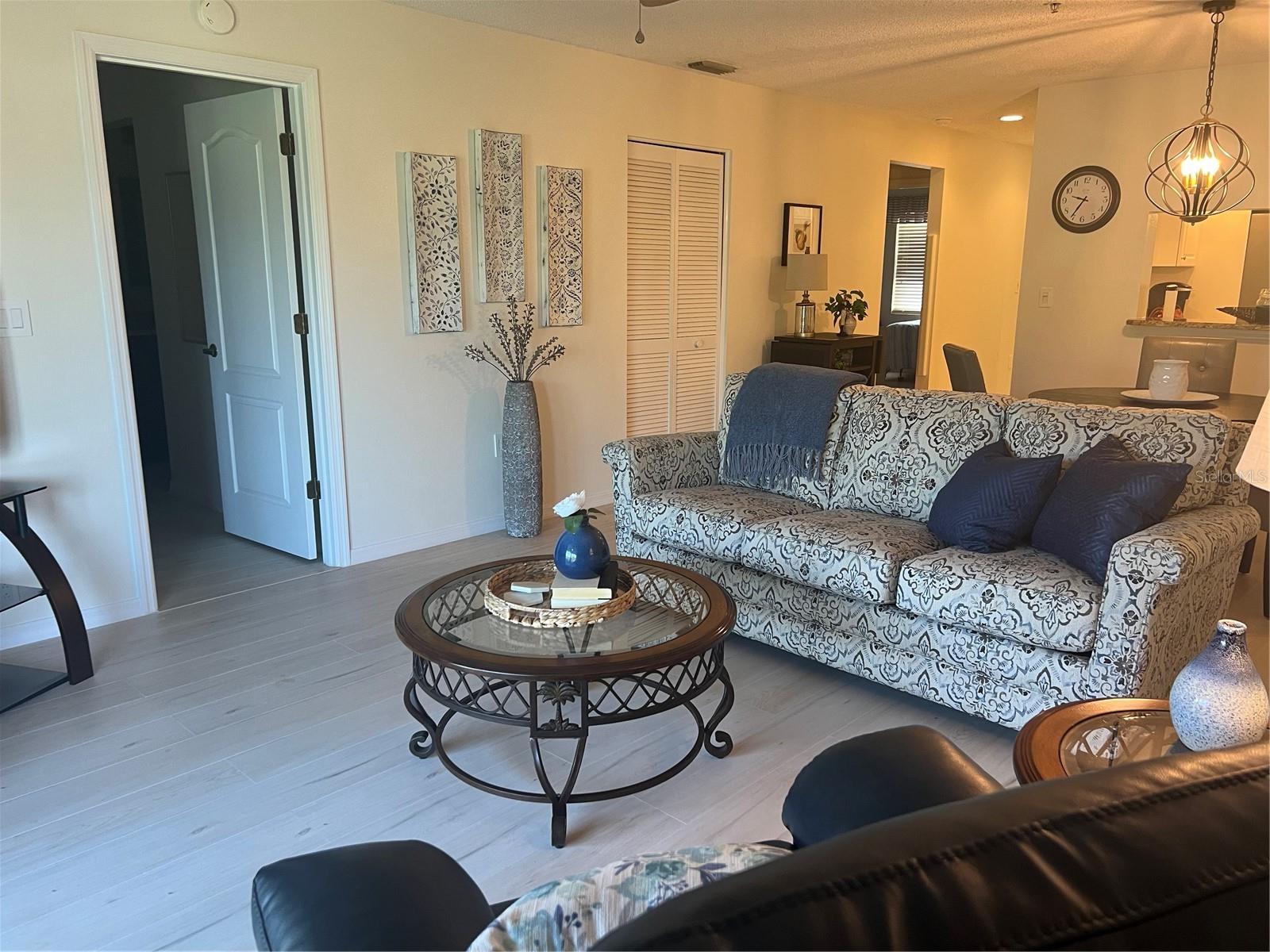 TERRACES 1 OF TARA - Residential Lease