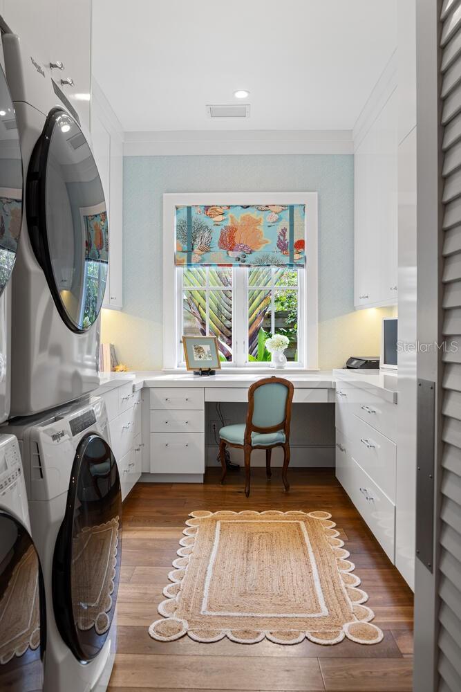 OYSTER BAY ESTATES - Residential