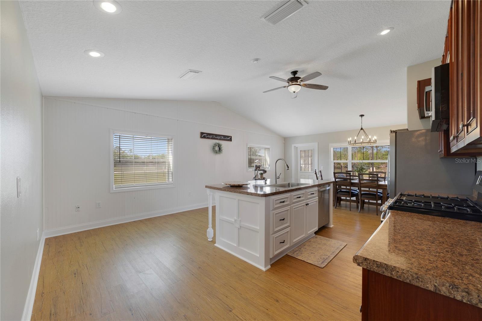 ALAMANA - Residential