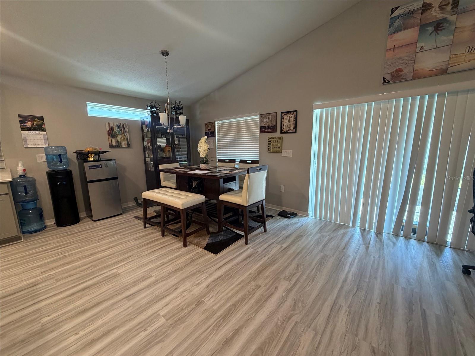 ASTONIA PH 2 & 3 - Residential Lease