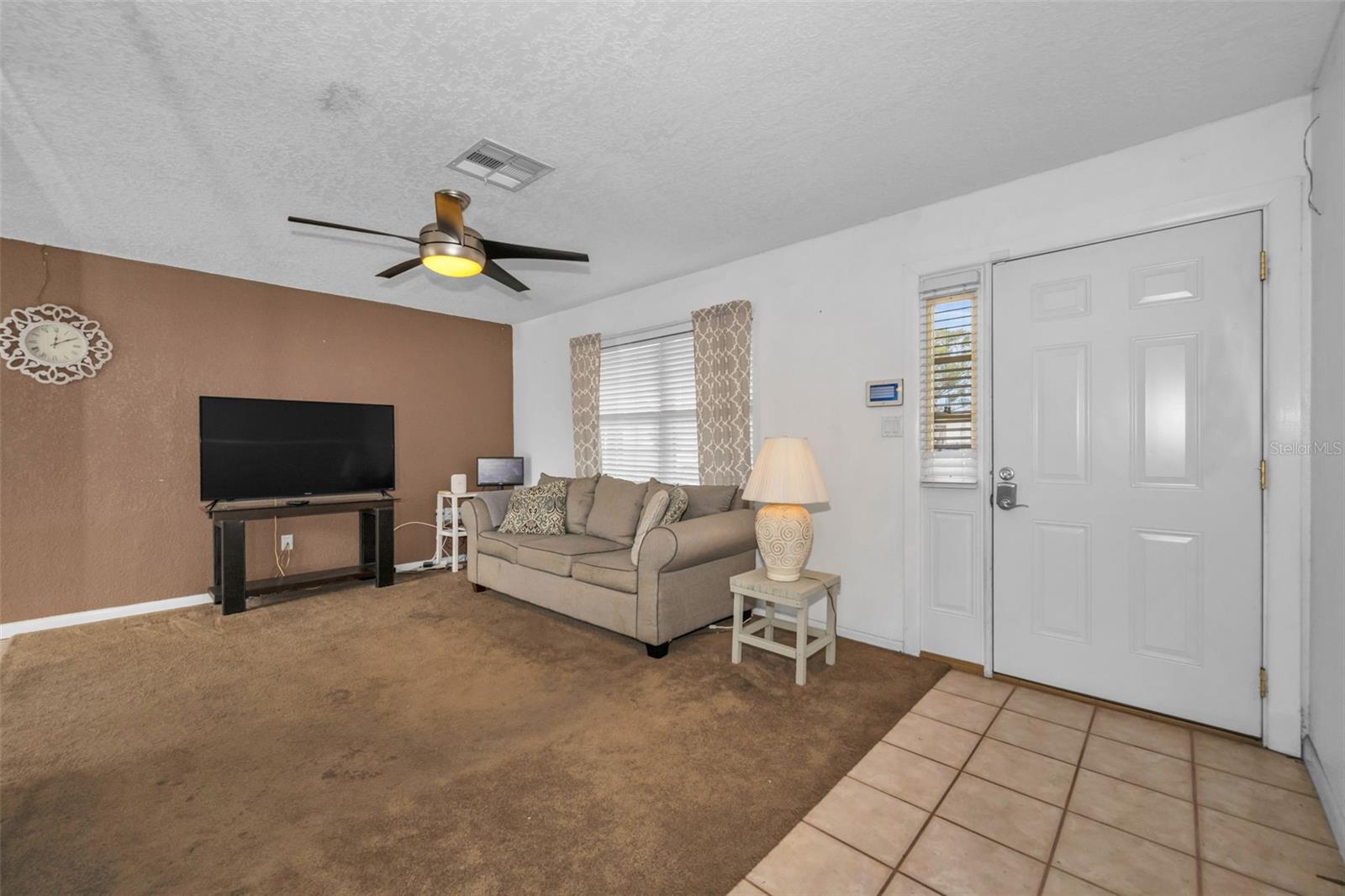 THE LAKES - Residential