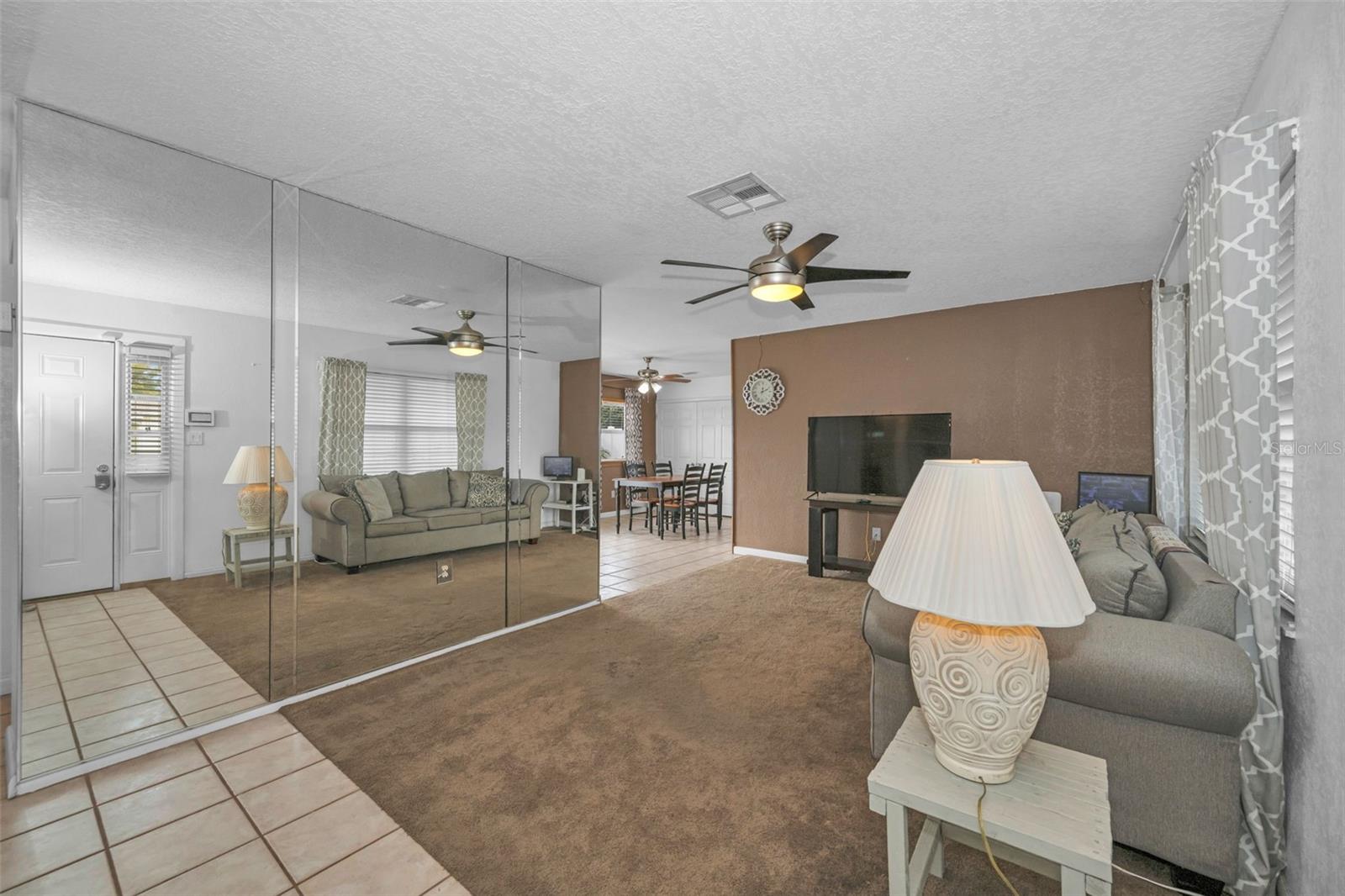 THE LAKES - Residential