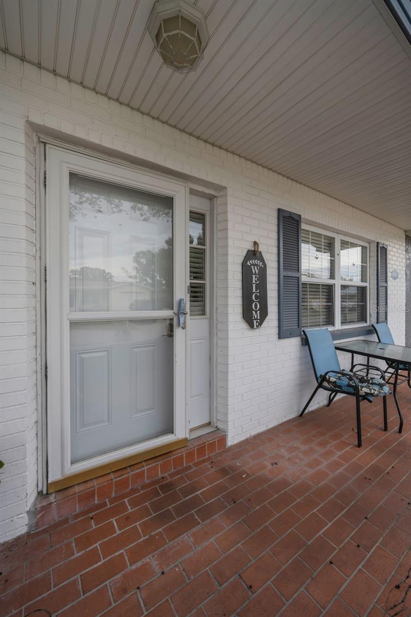 THE LAKES - Residential