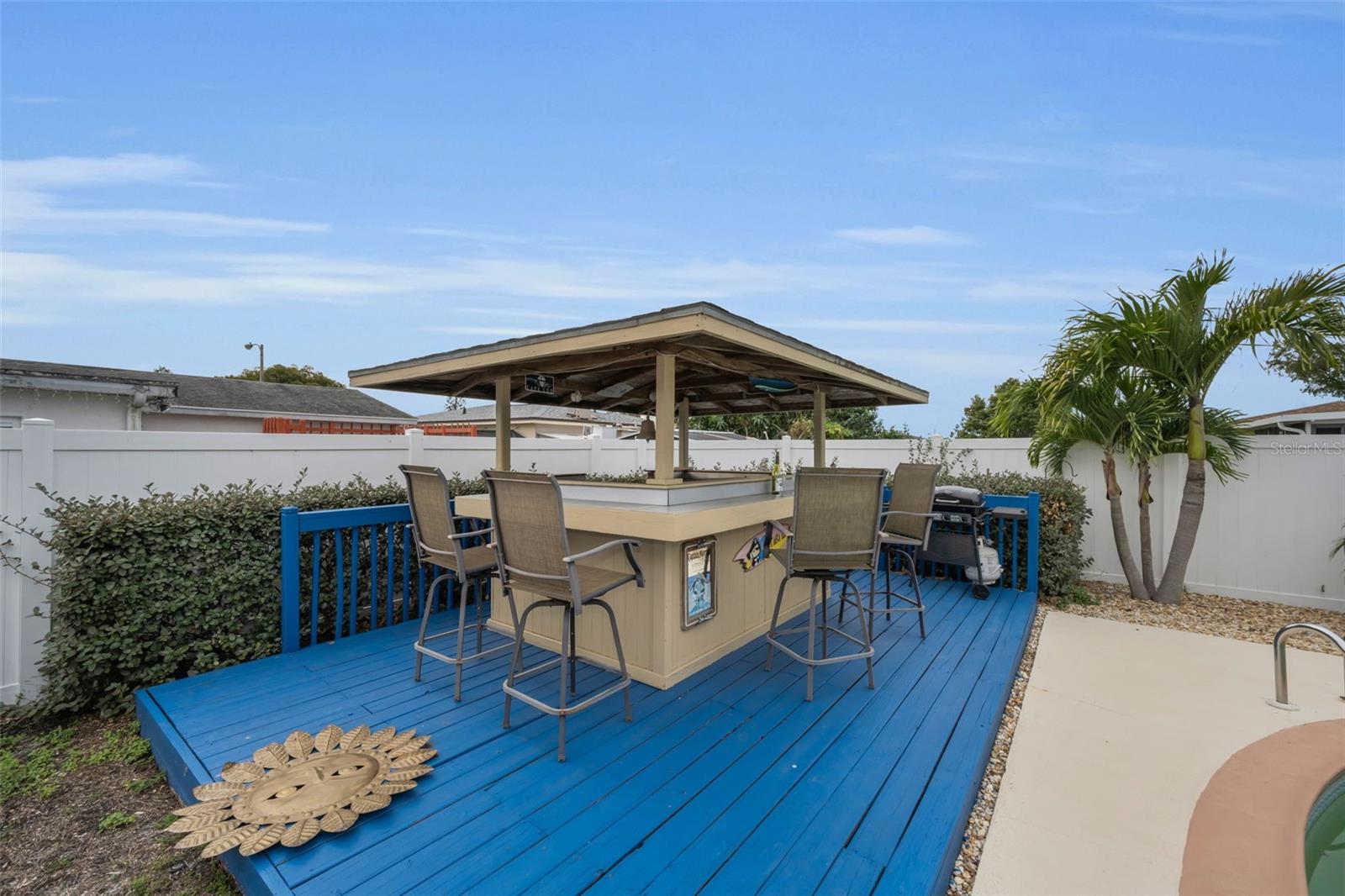 THE LAKES - Residential