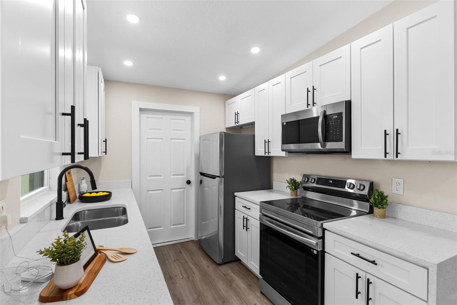 PINE RIDGE ESTATES - Residential