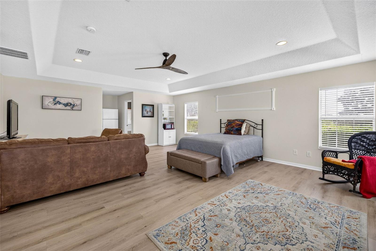 7360 BRIDGEVIEW