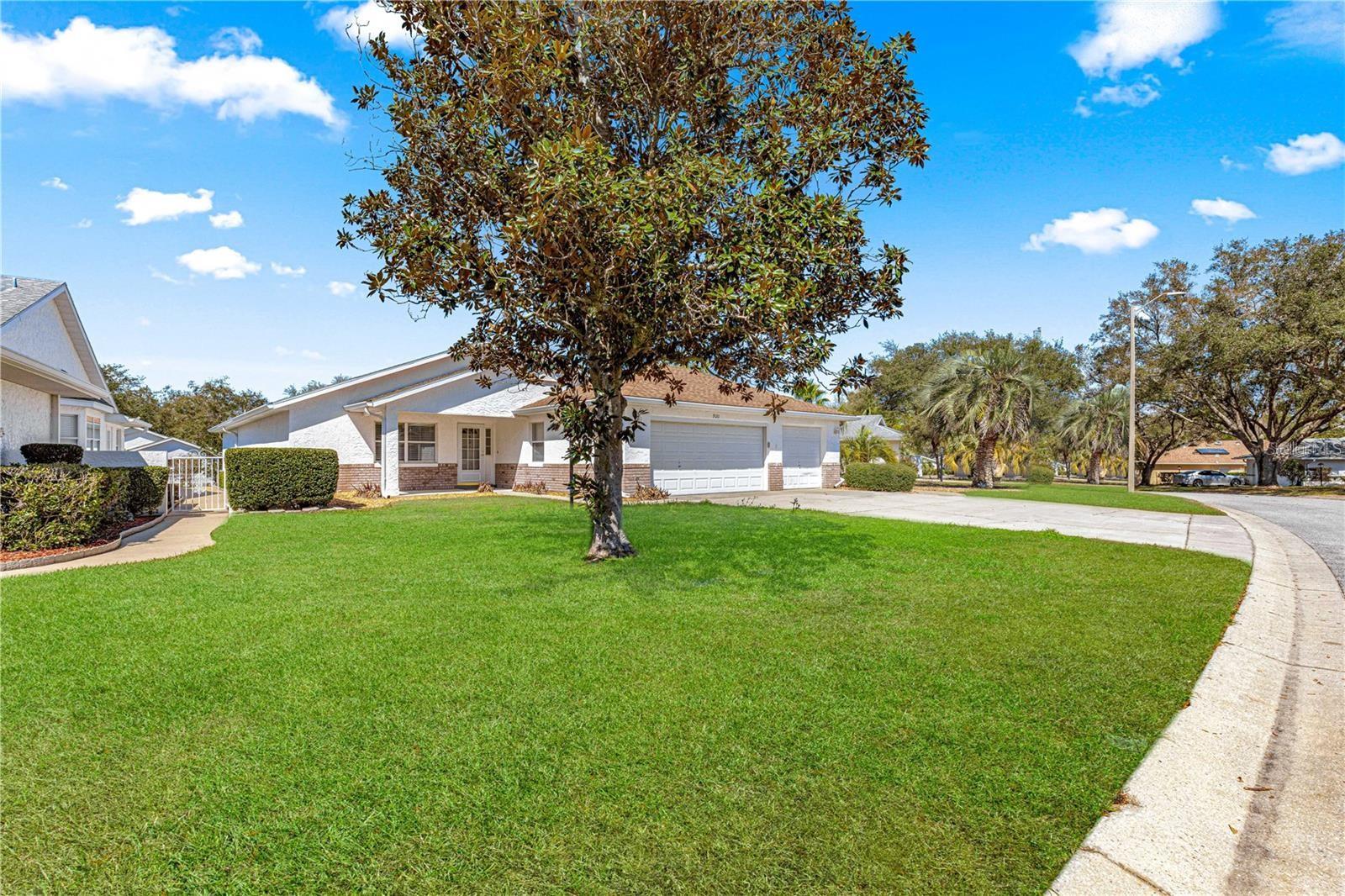 ON TOP OF THE WORLD - Residential