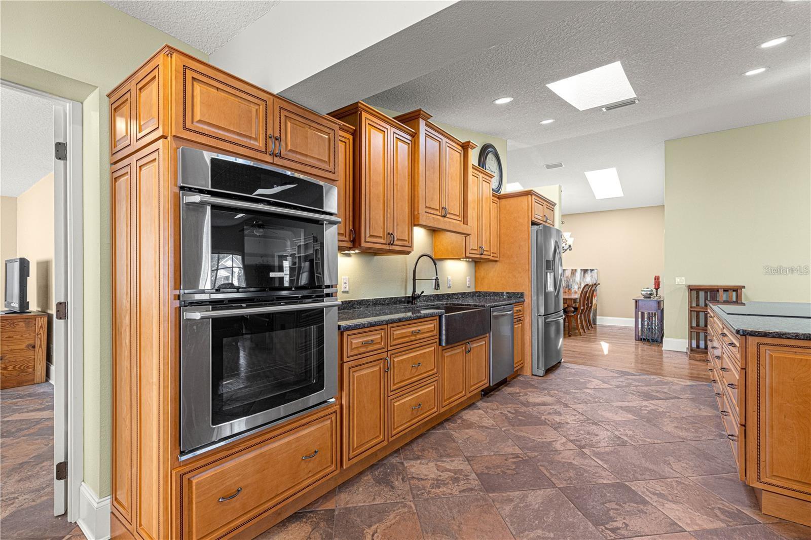 ON TOP OF THE WORLD - Residential