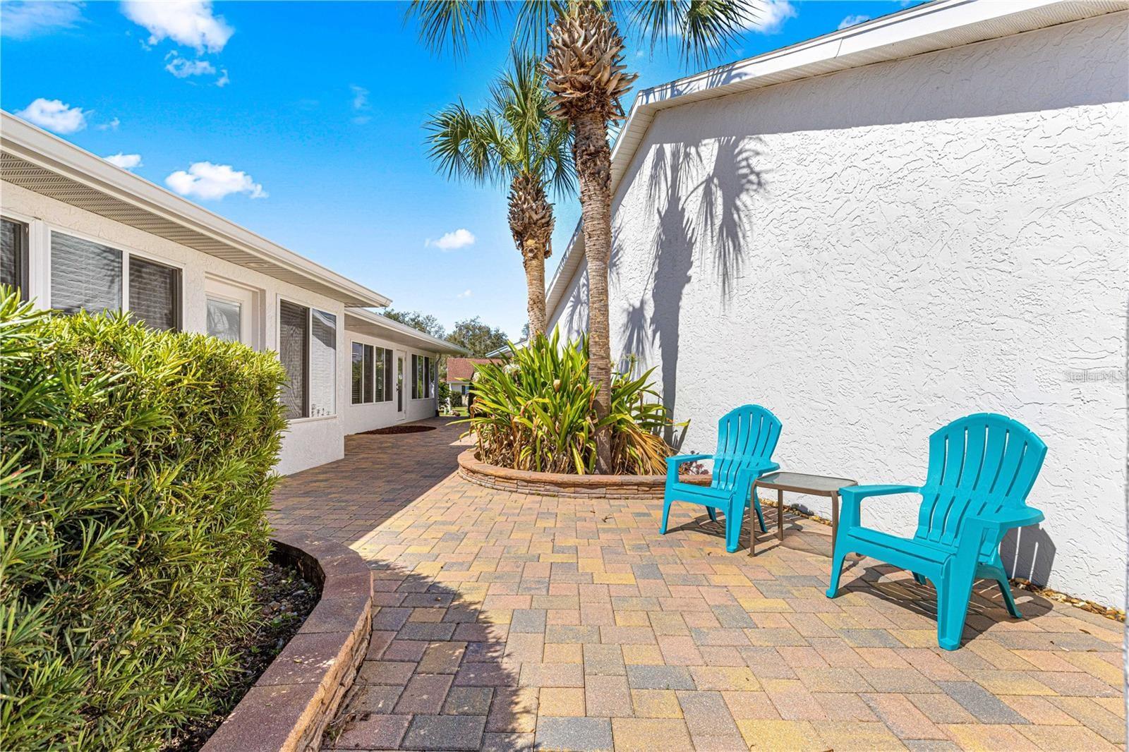 ON TOP OF THE WORLD - Residential