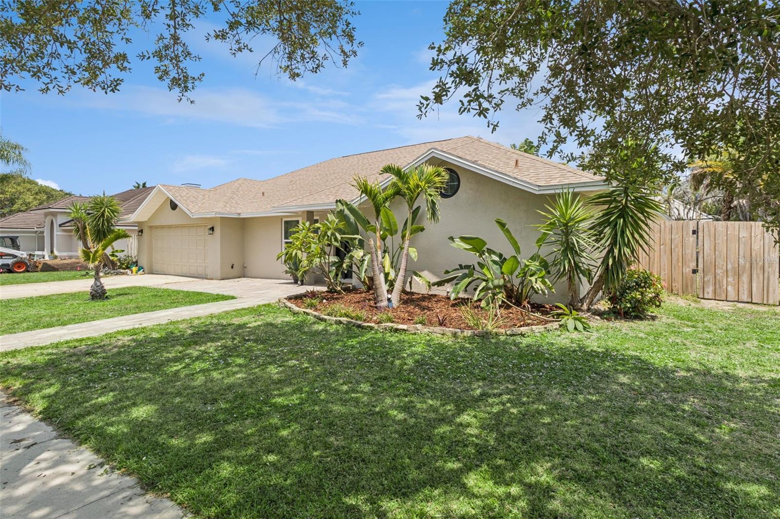 105 TRADEWINDS TER