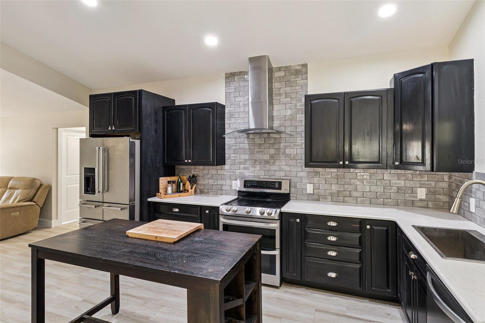 105 TRADEWINDS TER