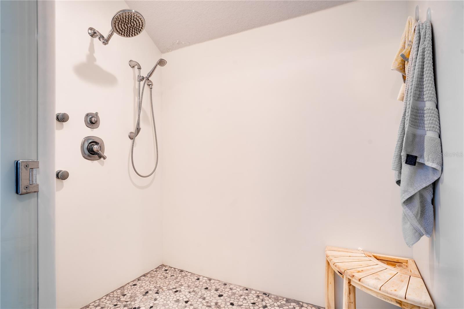 PAGES REP OF MITCHELLS BEACH 2 - Residential