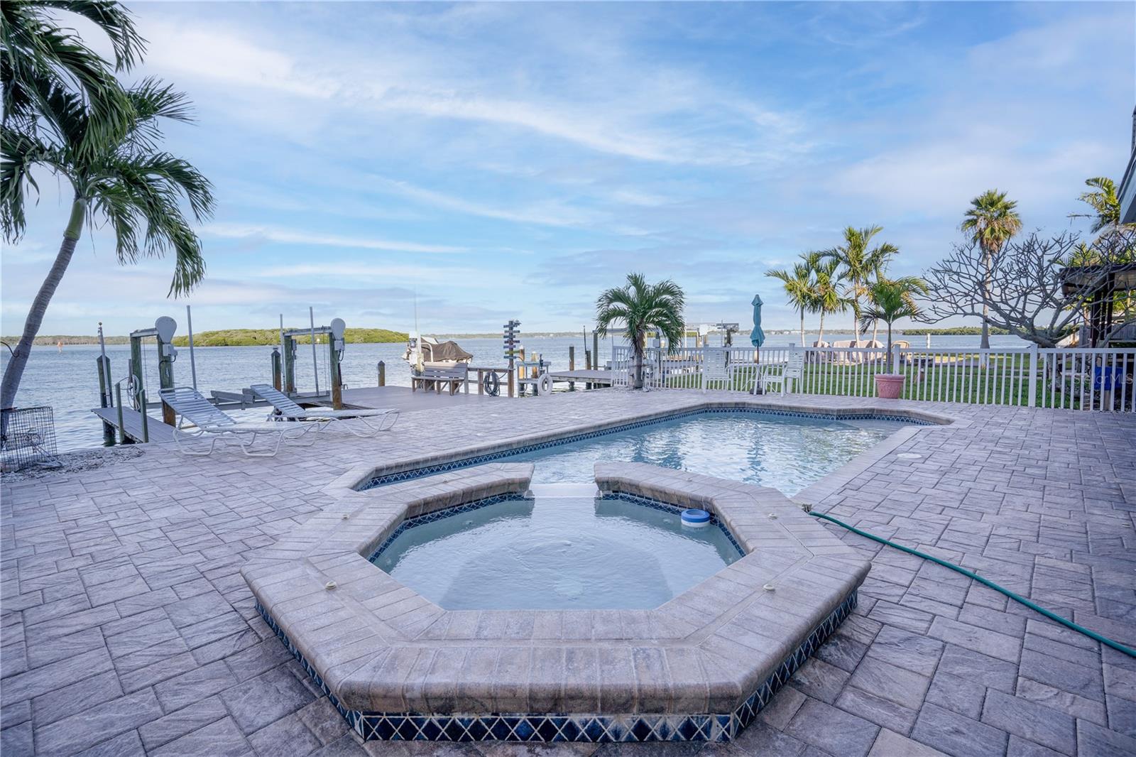 PAGES REP OF MITCHELLS BEACH 2 - Residential