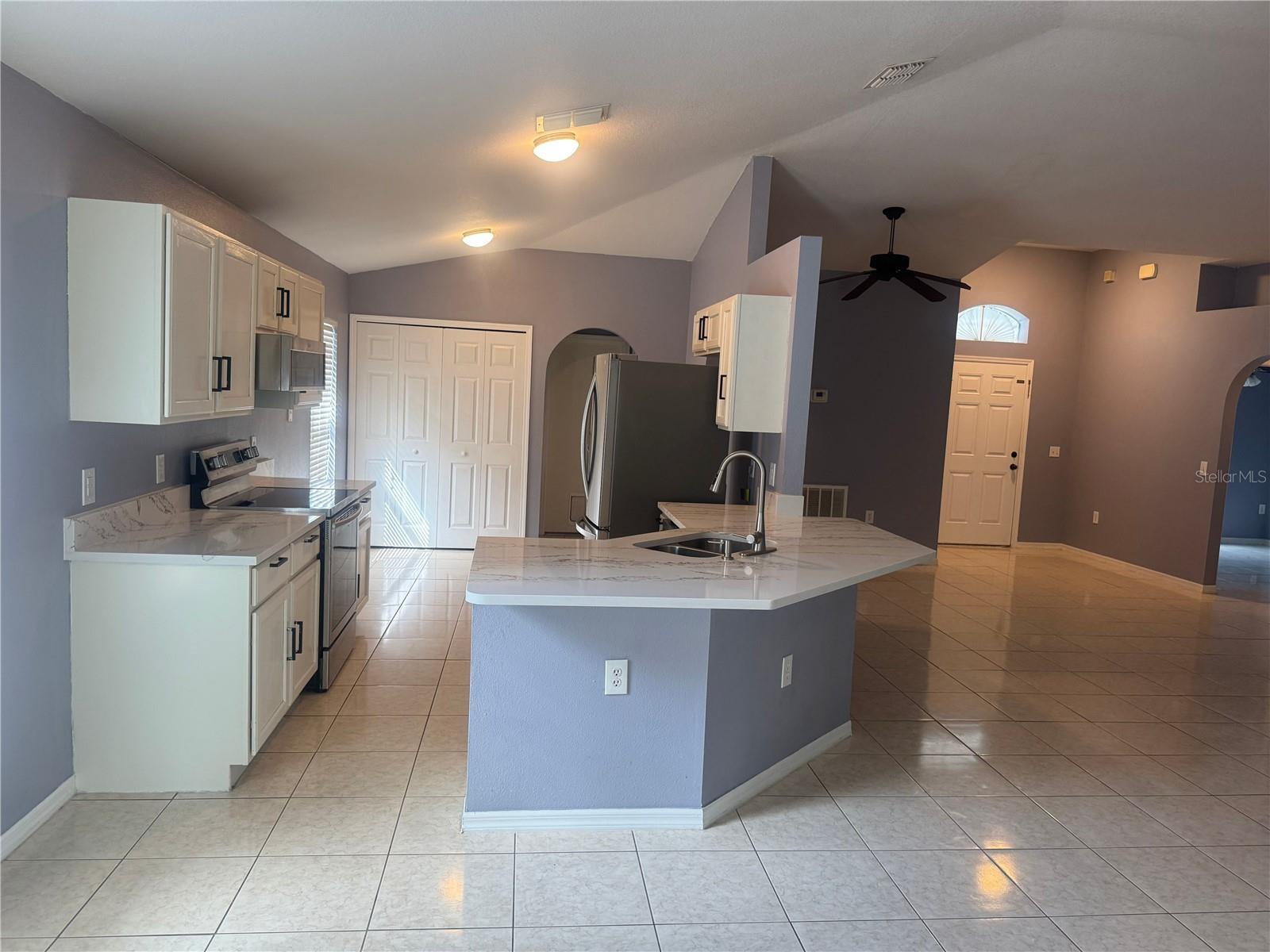 SUNCOAST POINTE VILLAGES 2A 2B & 03 - Residential Lease