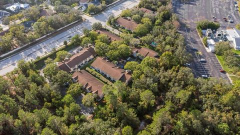 A home in PALM HARBOR