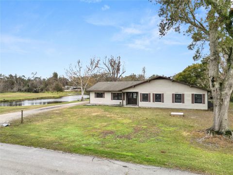 A home in LAKELAND