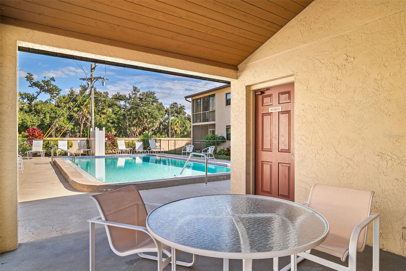 GULF GATE GARDENS - Residential