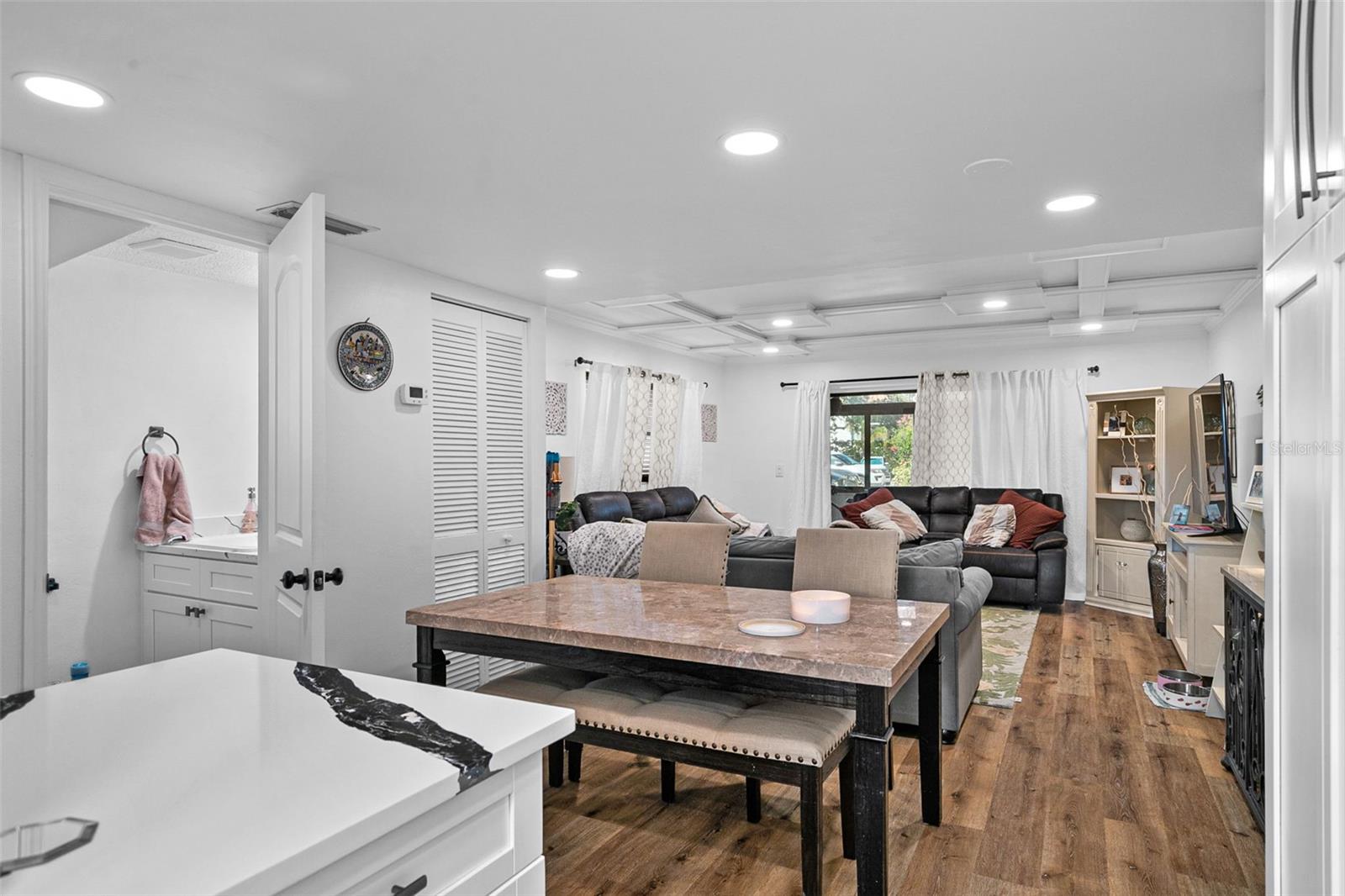 GULF GATE GARDENS - Residential