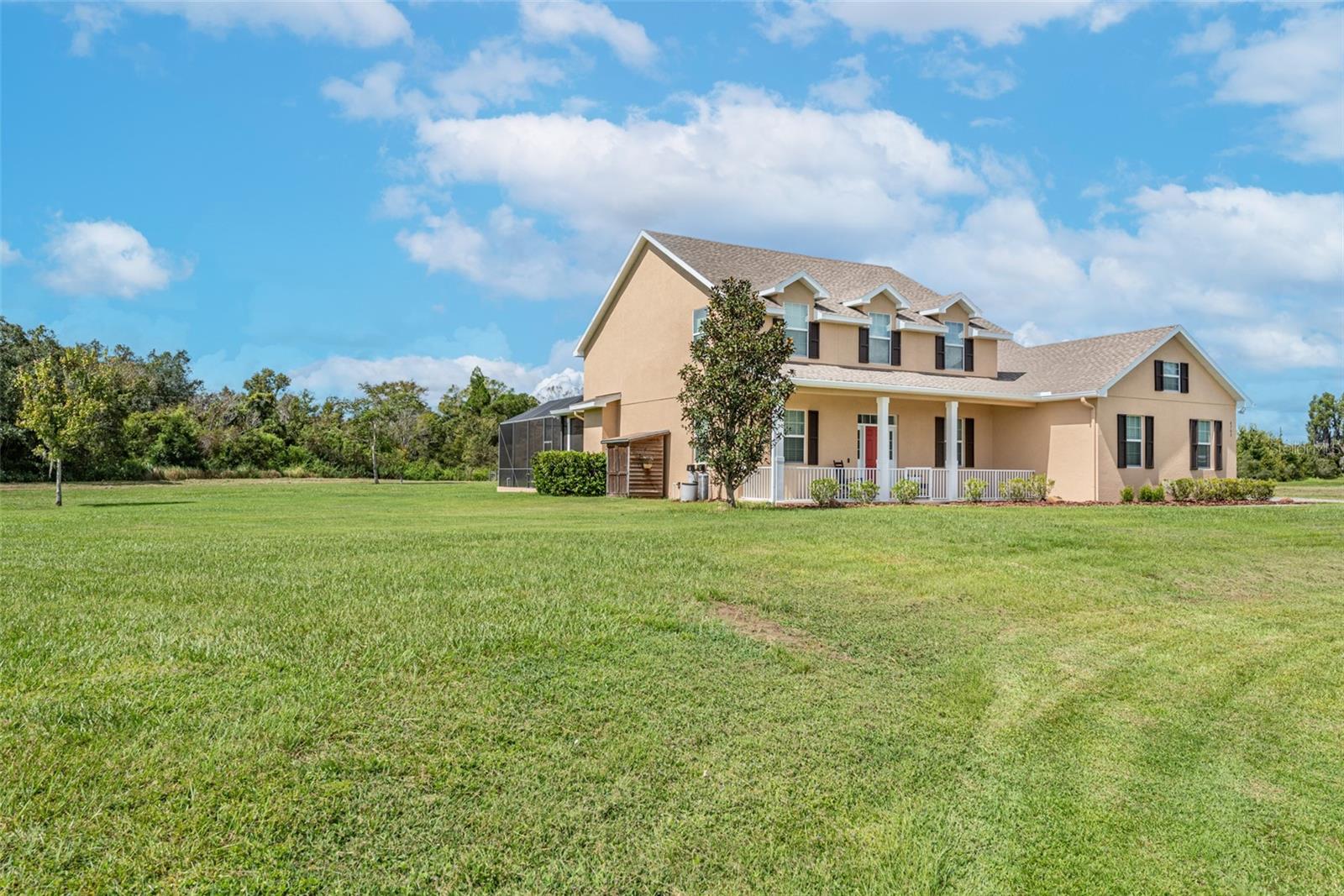 8703 ALAFIA HILLS DRIVE