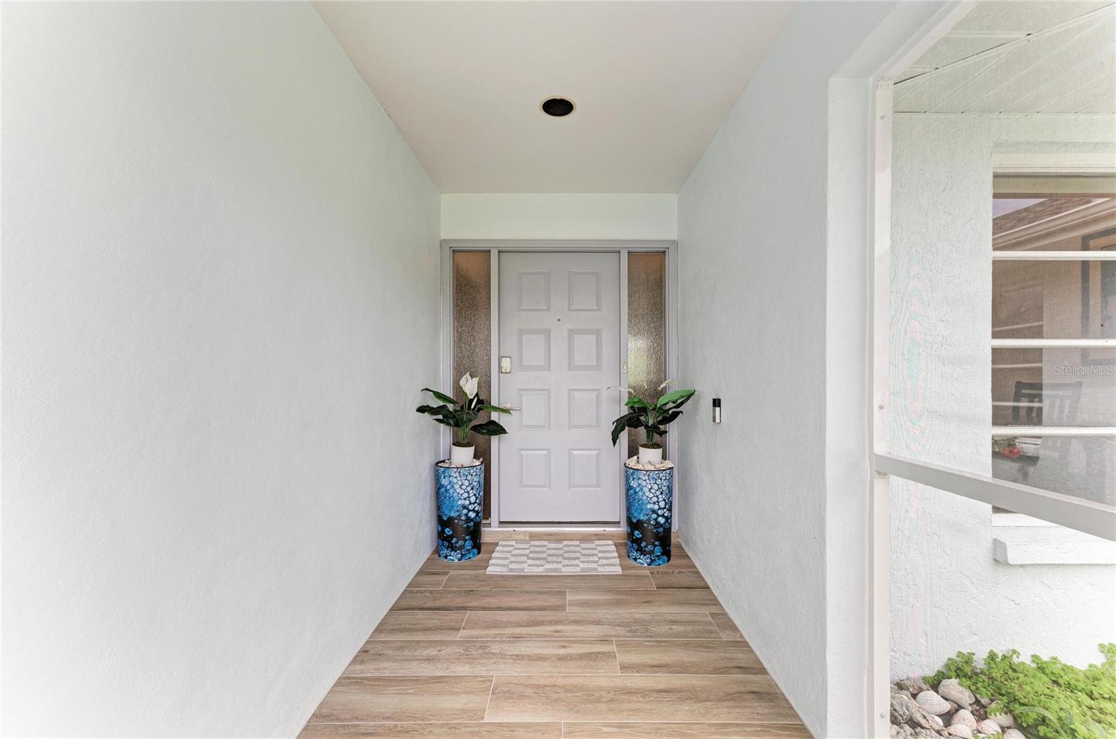 405 BAYSIDE LANE