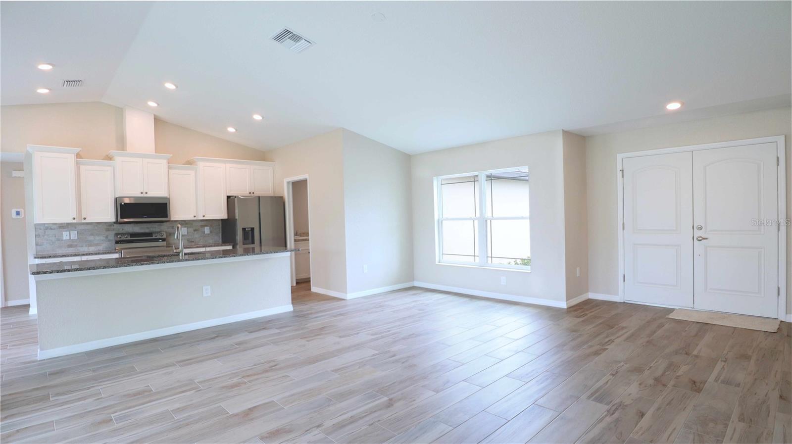 13098 CONVENT GARDEN ROAD