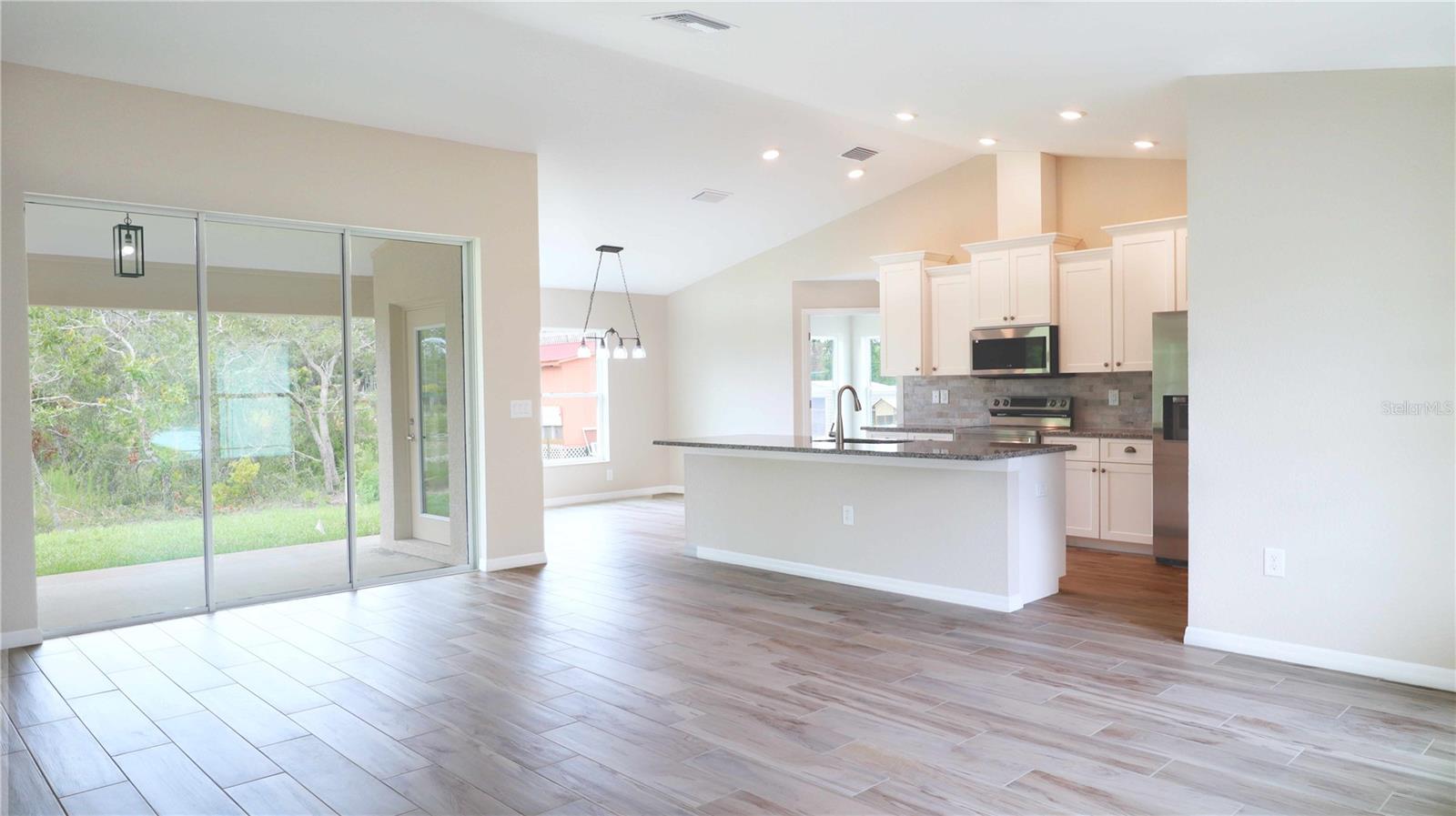 13098 CONVENT GARDEN ROAD