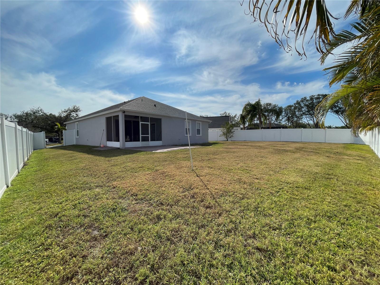 LAKESIDE PRESERVE - Residential