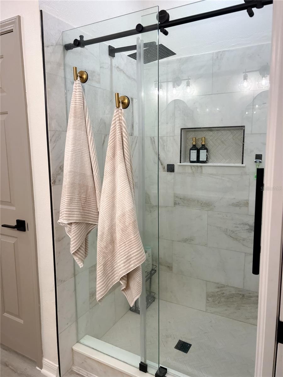 LAKESIDE PRESERVE - Residential