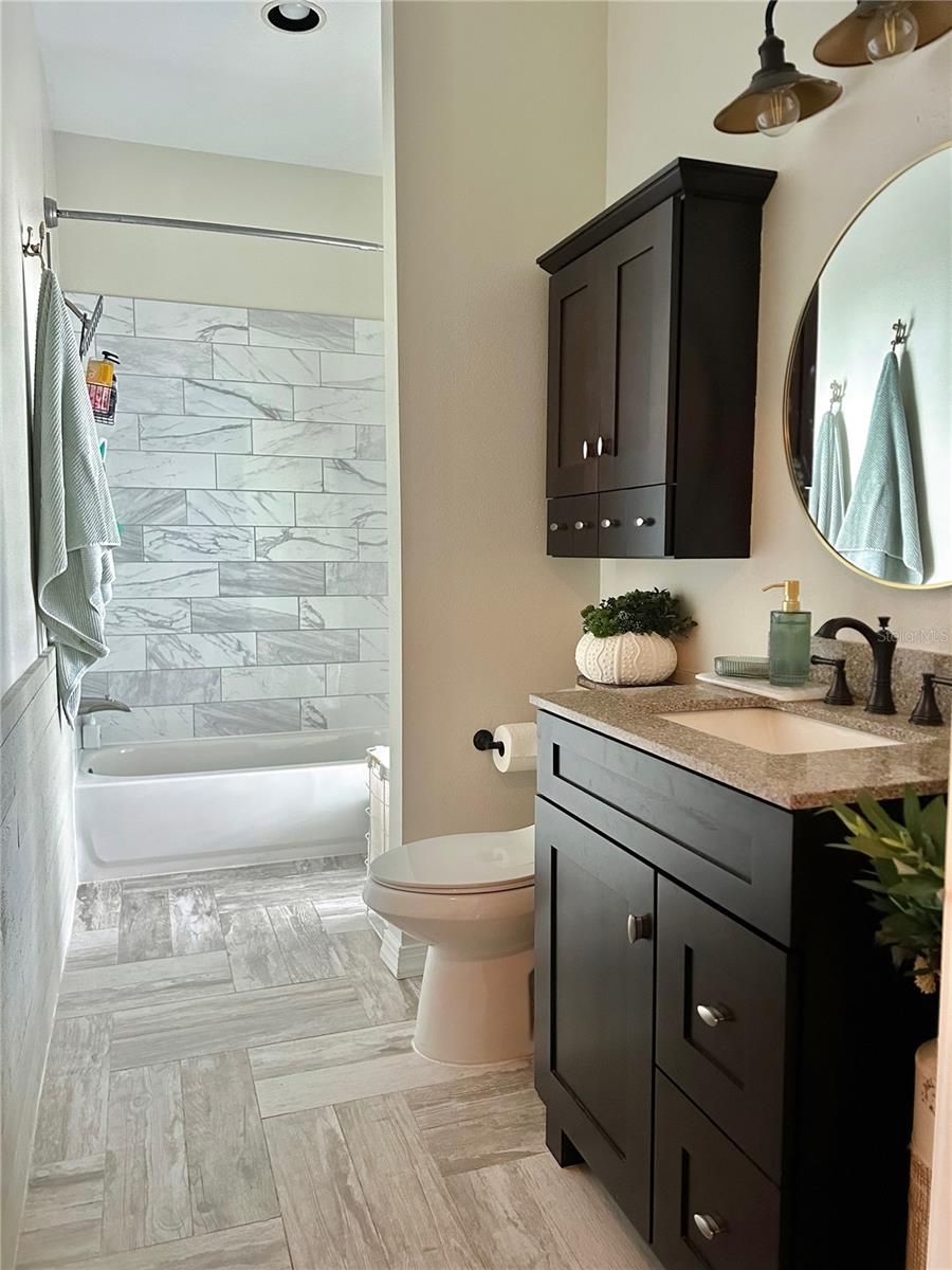 LAKESIDE PRESERVE - Residential