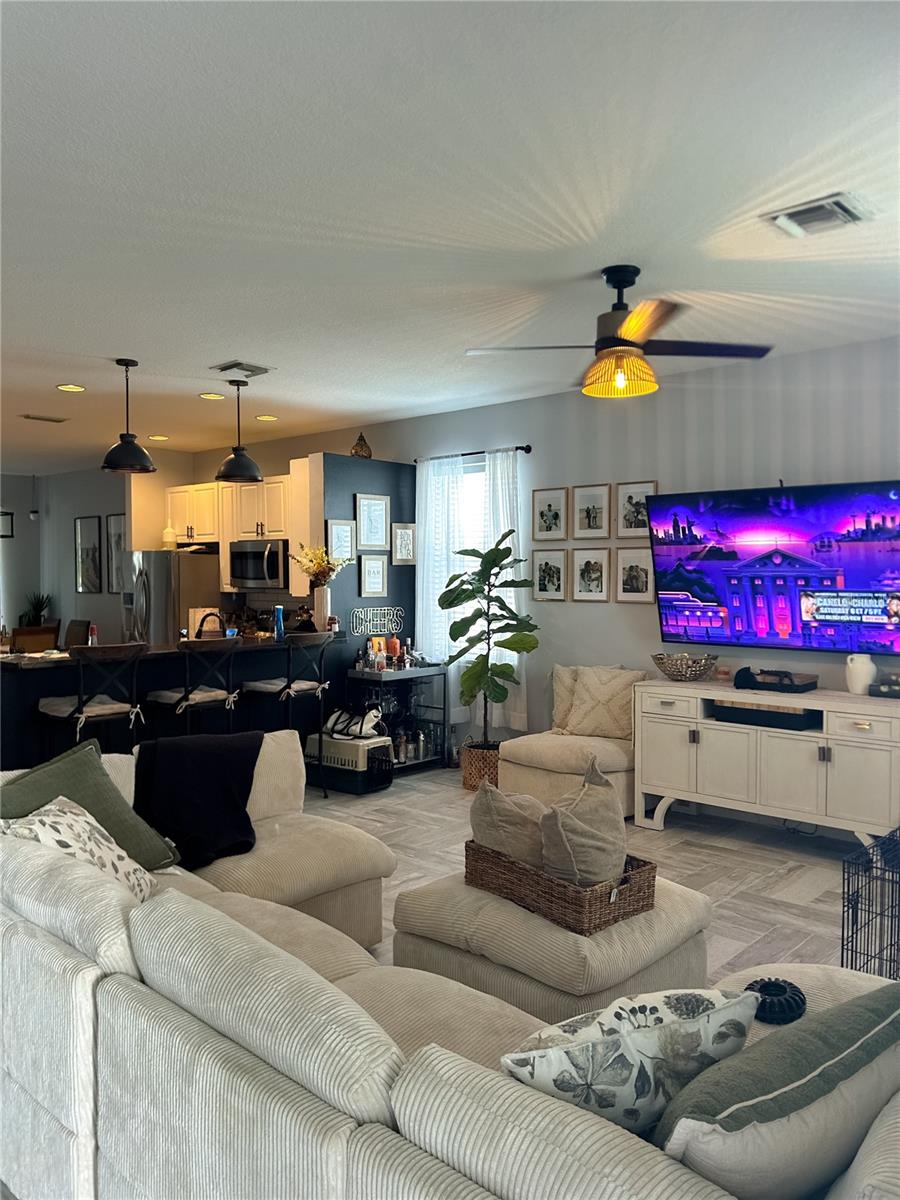 LAKESIDE PRESERVE - Residential