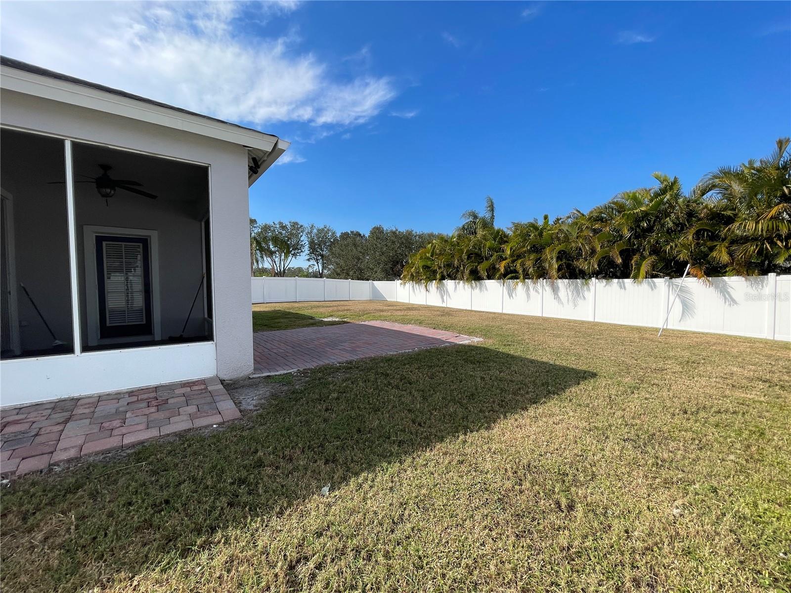 LAKESIDE PRESERVE - Residential