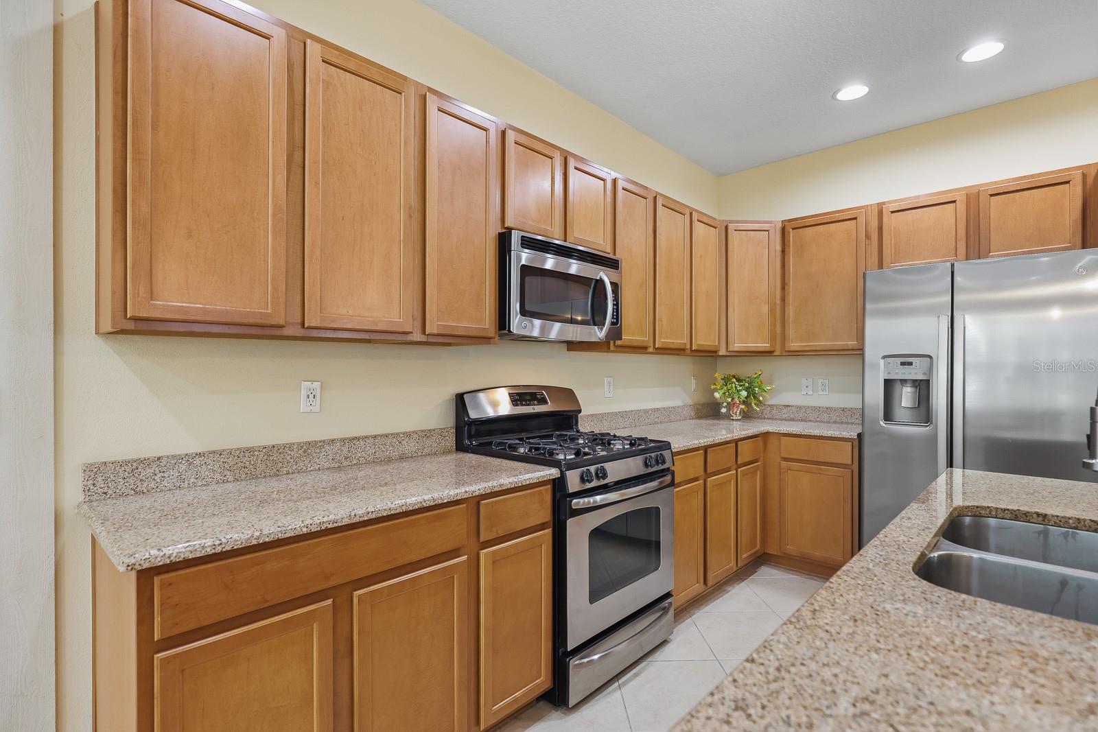 FISHHAWK RANCH TOWNCENTER PHAS - Residential