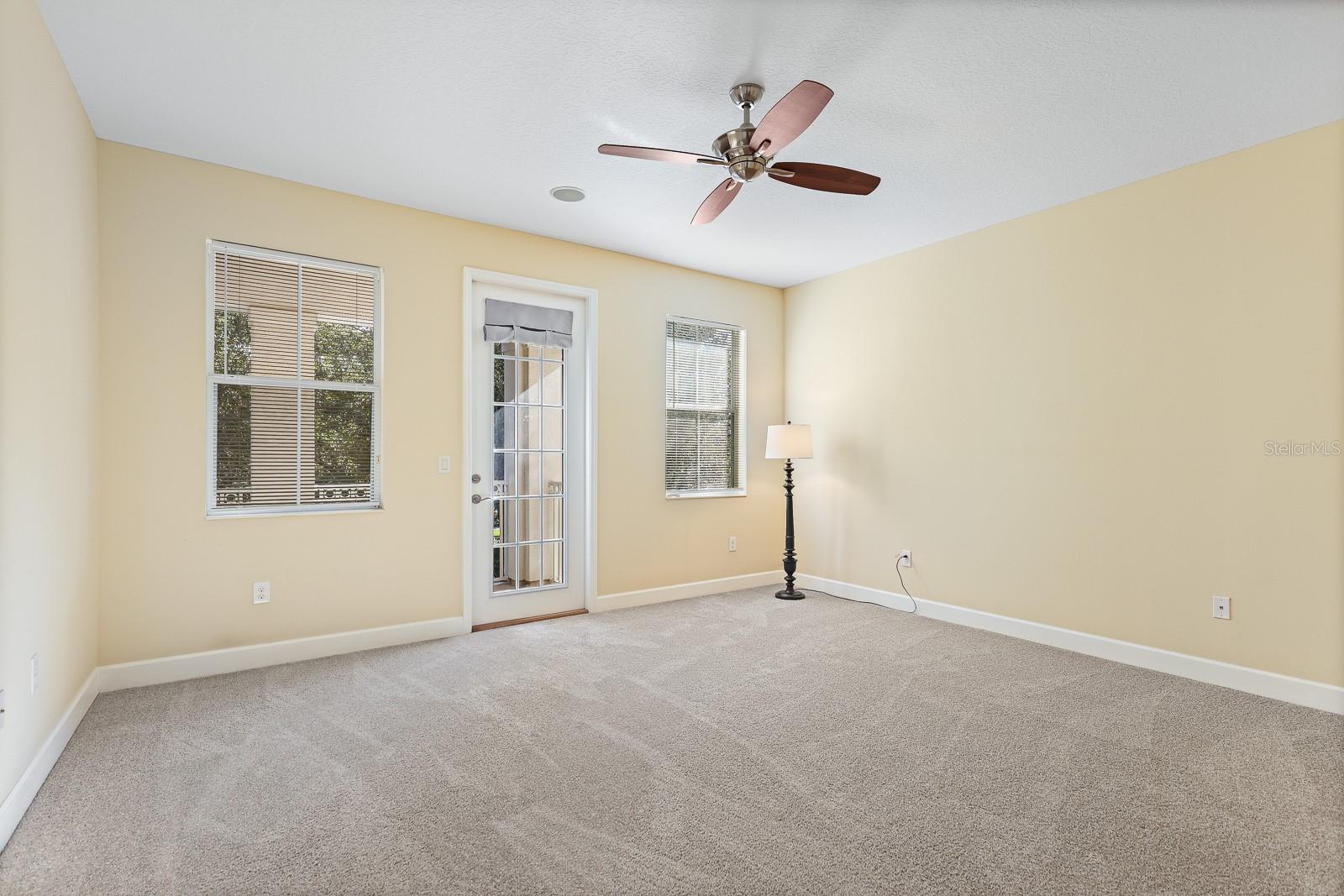 FISHHAWK RANCH TOWNCENTER PHAS - Residential