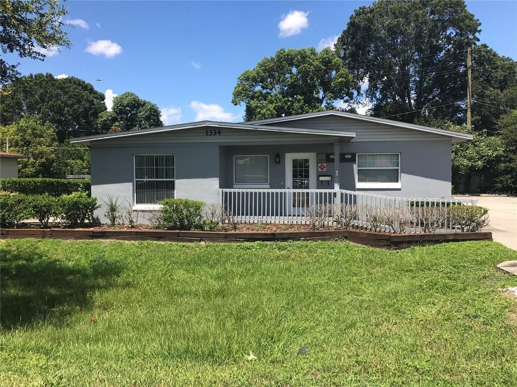 Photo of 1334 S Semoran Boulevard, Orlando, FL 32807 (MLS # O6421919)