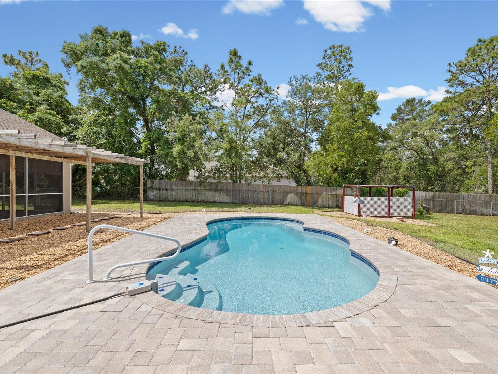 ROYAL HIGHLANDS - Residential