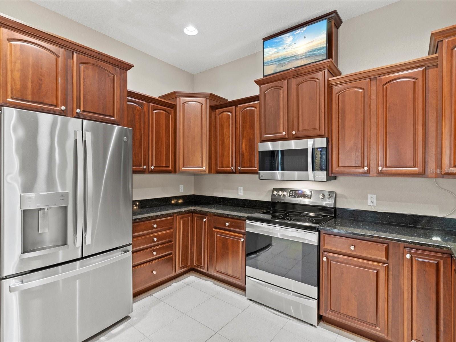 ROYAL HIGHLANDS - Residential