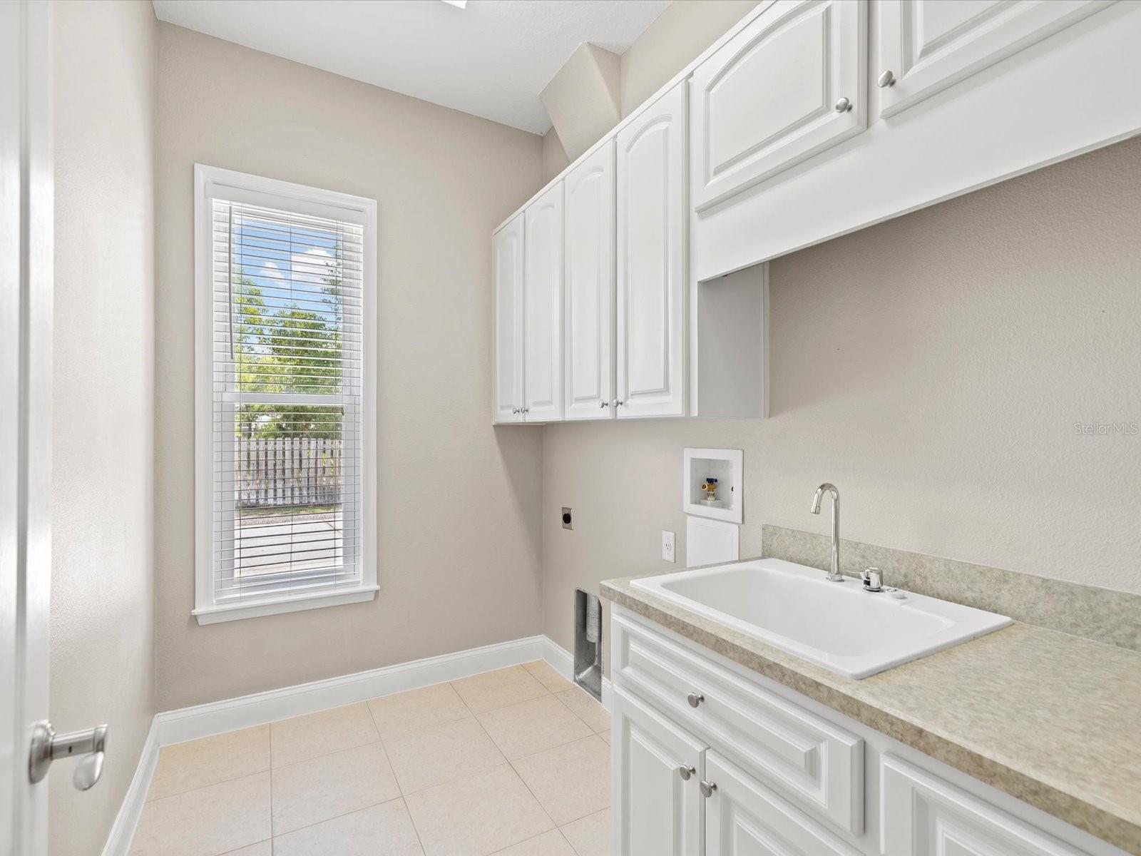 ROYAL HIGHLANDS - Residential