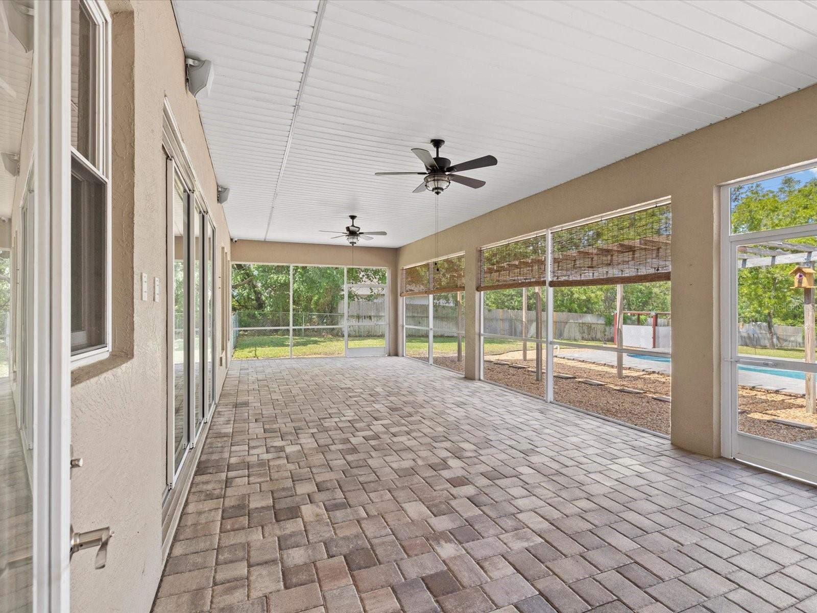 ROYAL HIGHLANDS - Residential