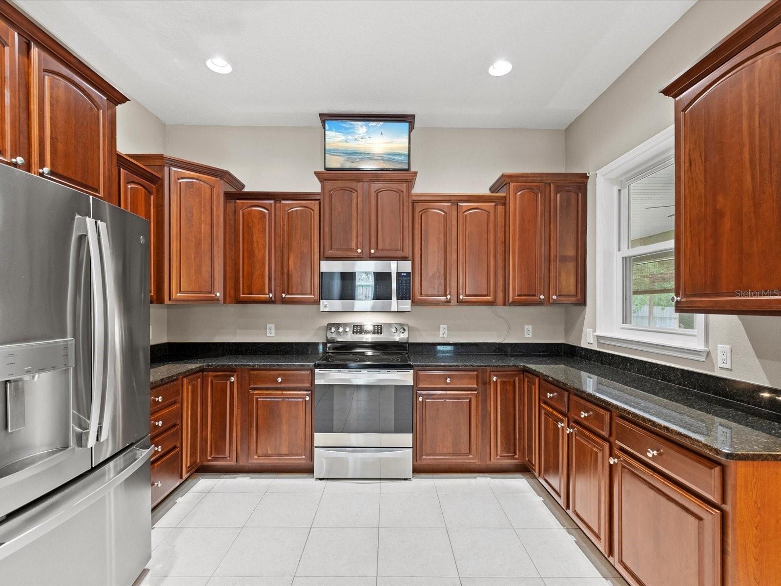 ROYAL HIGHLANDS - Residential