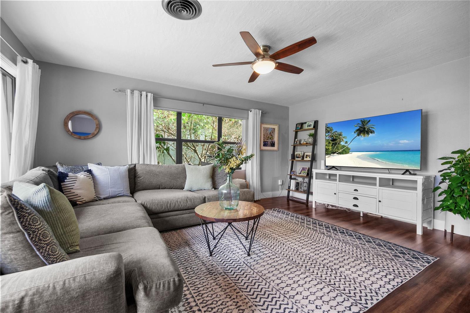 ISLE CATALINA - Residential