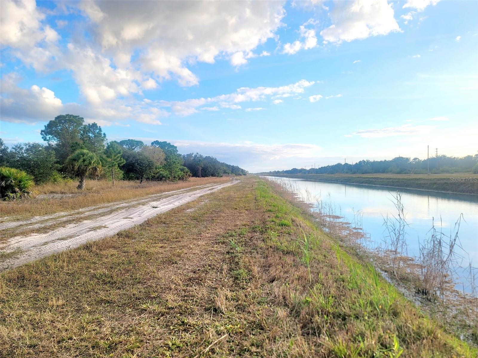 LEHIGH ACRES - Land