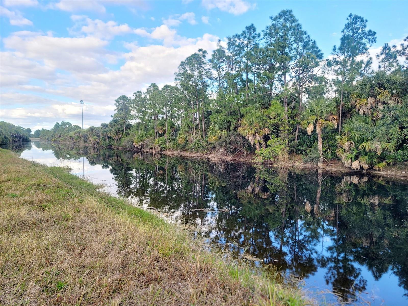 LEHIGH ACRES - Land