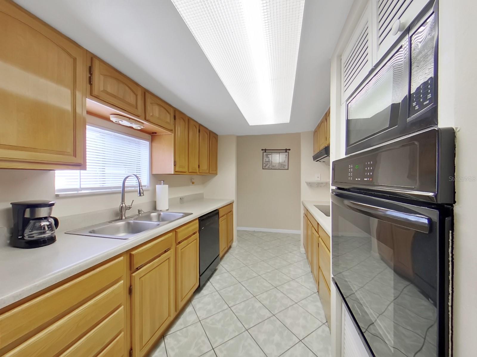 MEADOWOOD CONDO VILLAGE - Residential