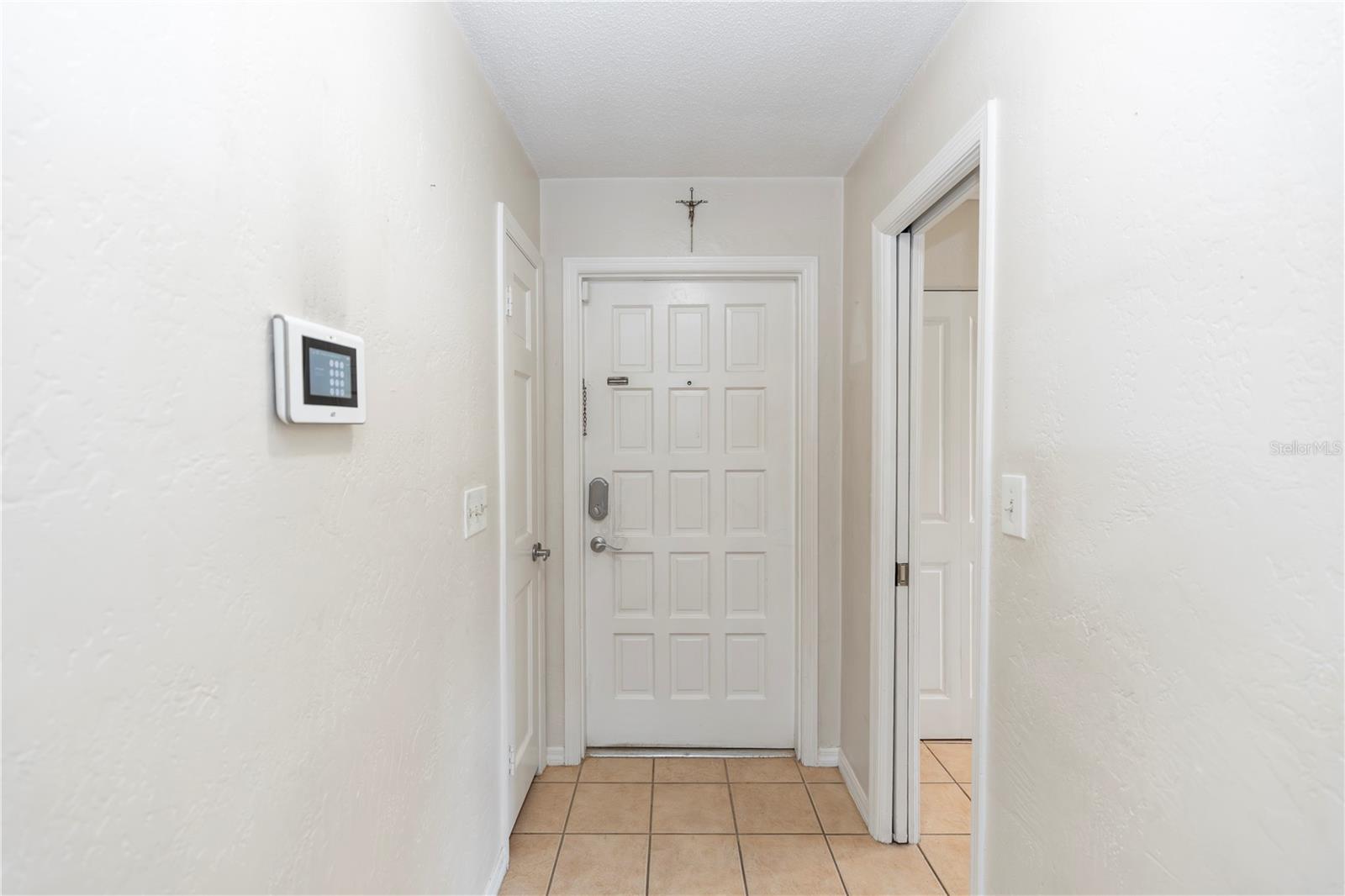 820 S HILL AVENUE 40
