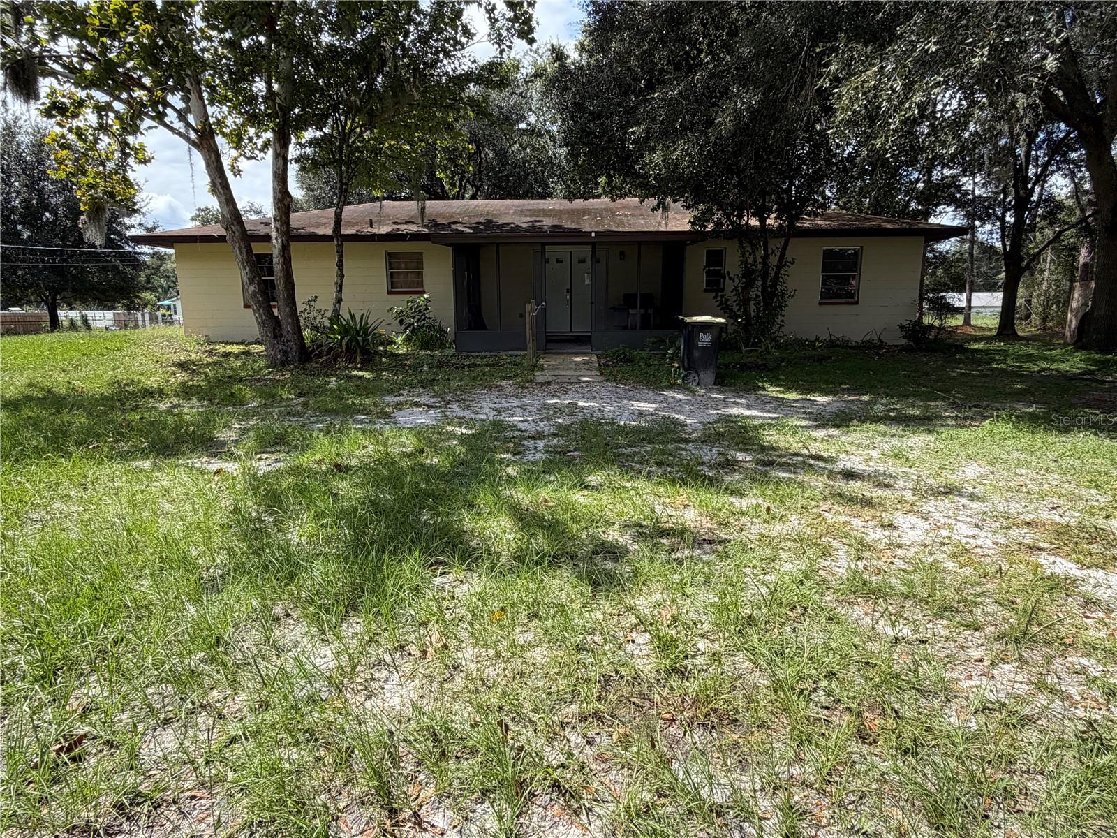 2315 WOODS TRAIL
