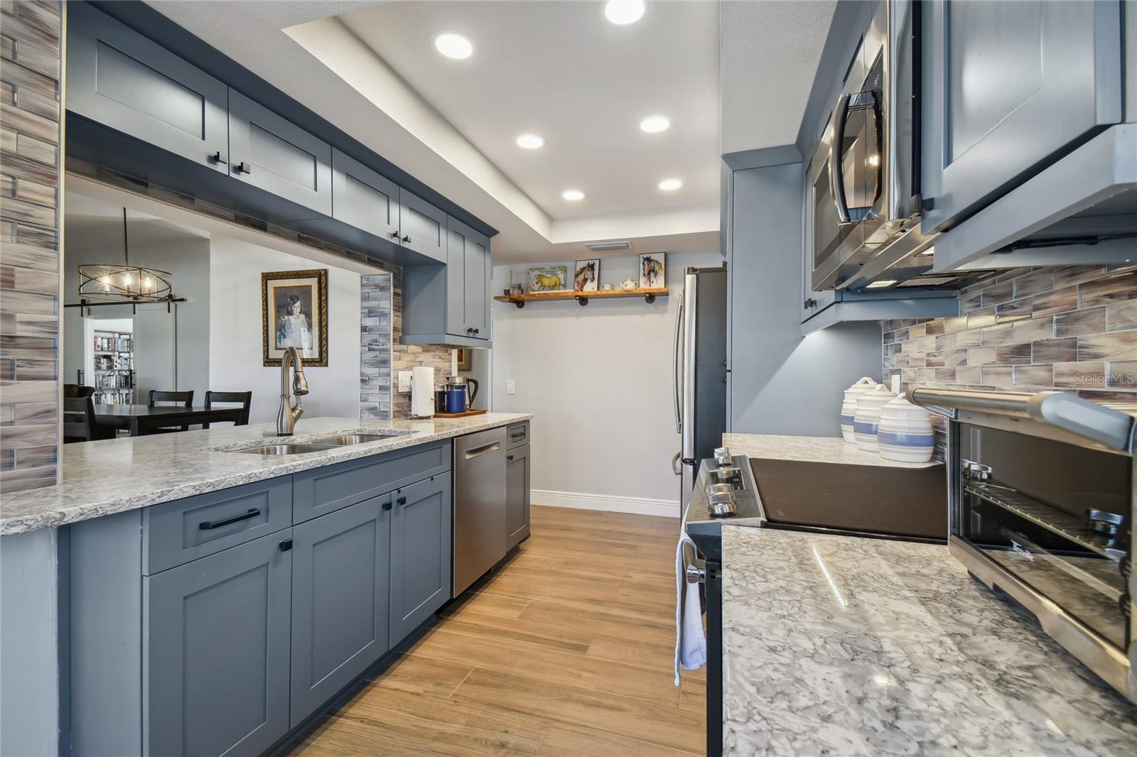 FAIRWAY SPRINGS - Residential