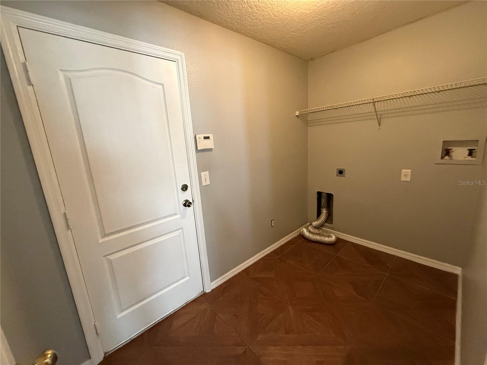 SIERRA VISTA PH 02 - Residential Lease