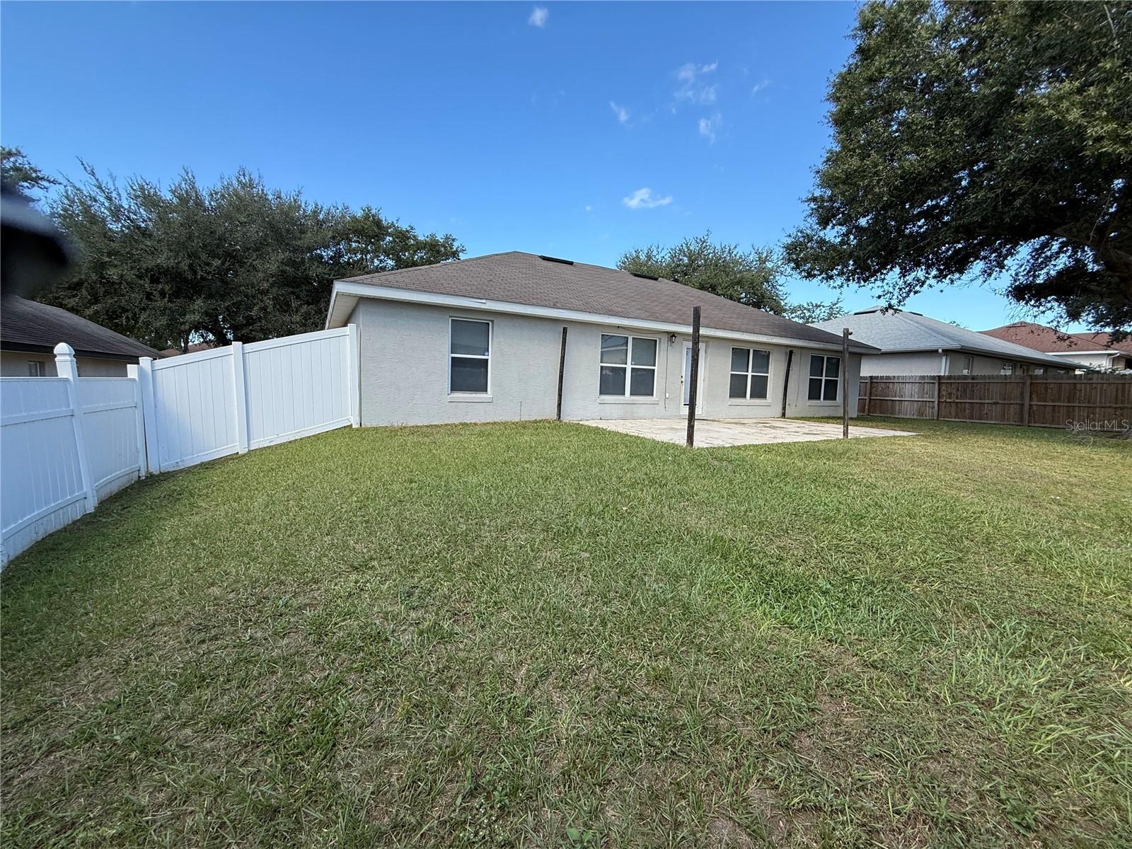 SIERRA VISTA PH 02 - Residential Lease