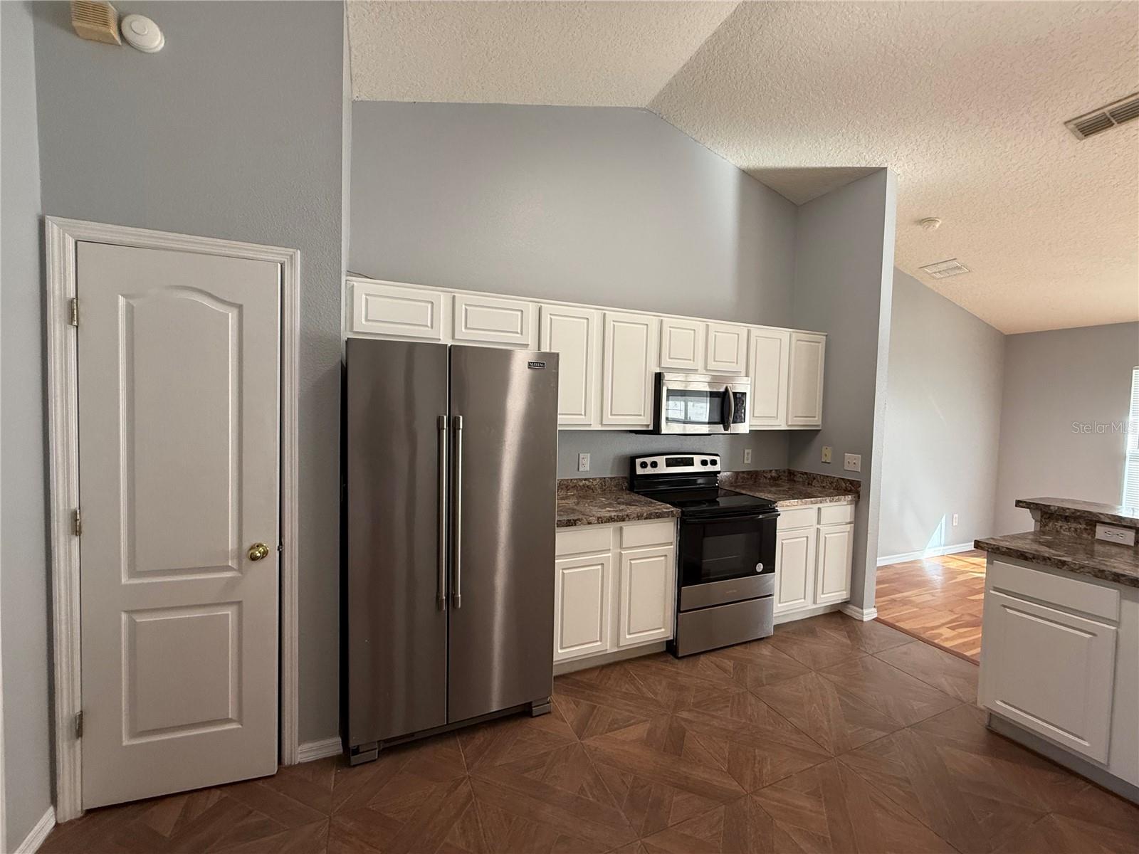 SIERRA VISTA PH 02 - Residential Lease