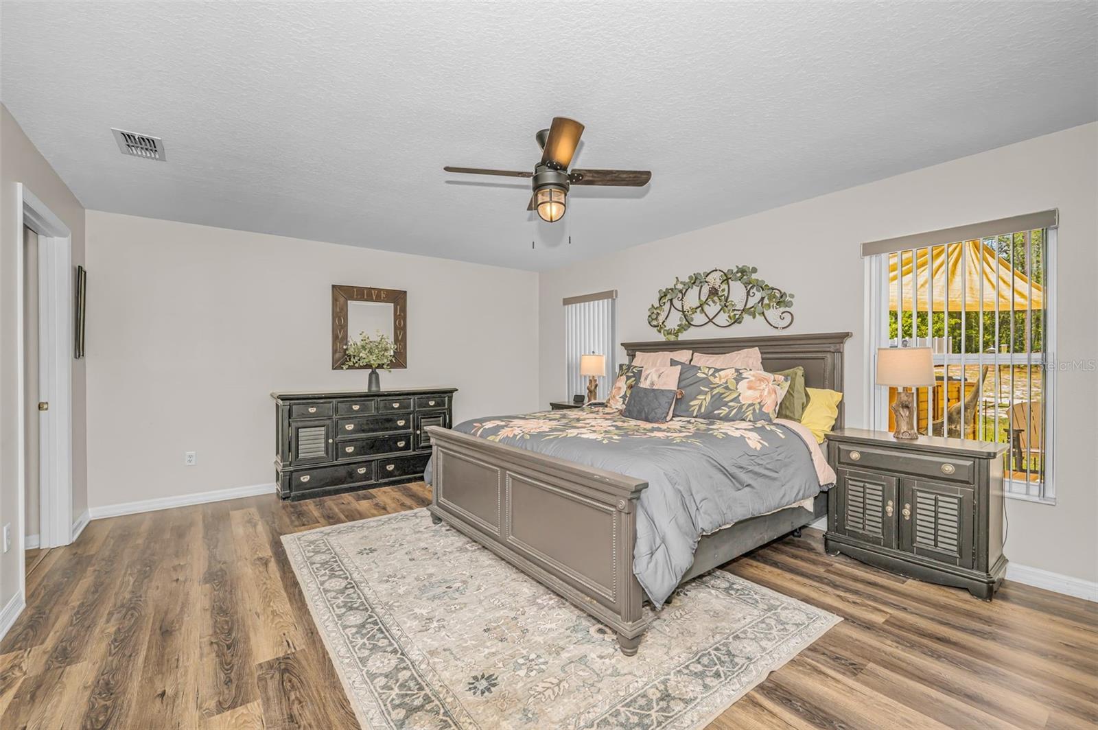 ROYAL HIGHLANDS - Residential